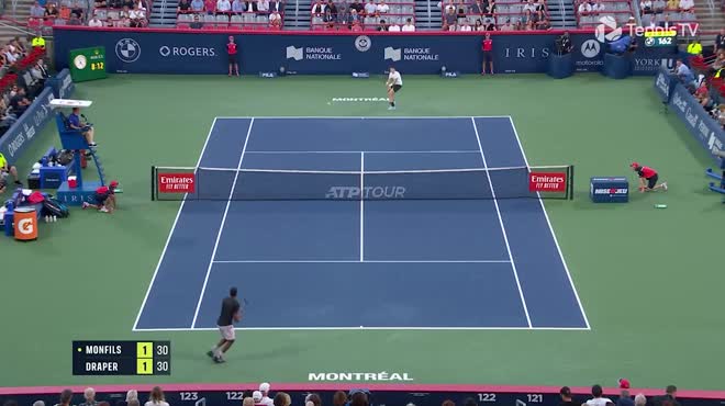 Clip nóng tennis: Tay vợt 20 tuổi nhanh như “Người nhện” khi lên lưới